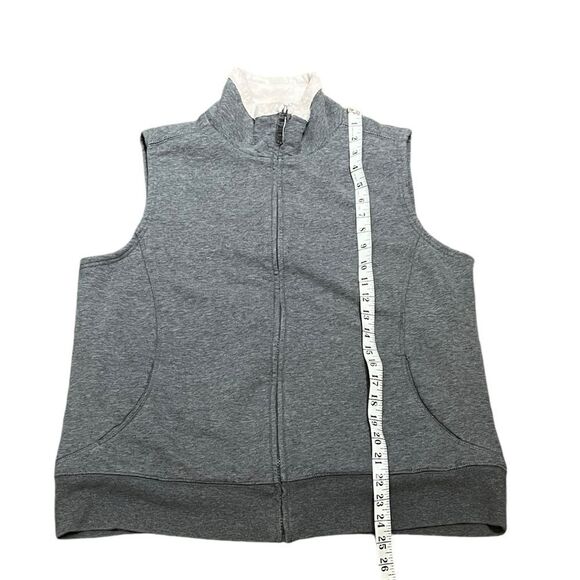 L.L. Bean Women’s Full Zip Vest, Size L - Picture 6 of 8